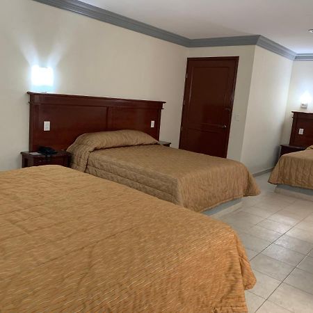 במוטל Moroleon Real Del Sur מראה חיצוני תמונה